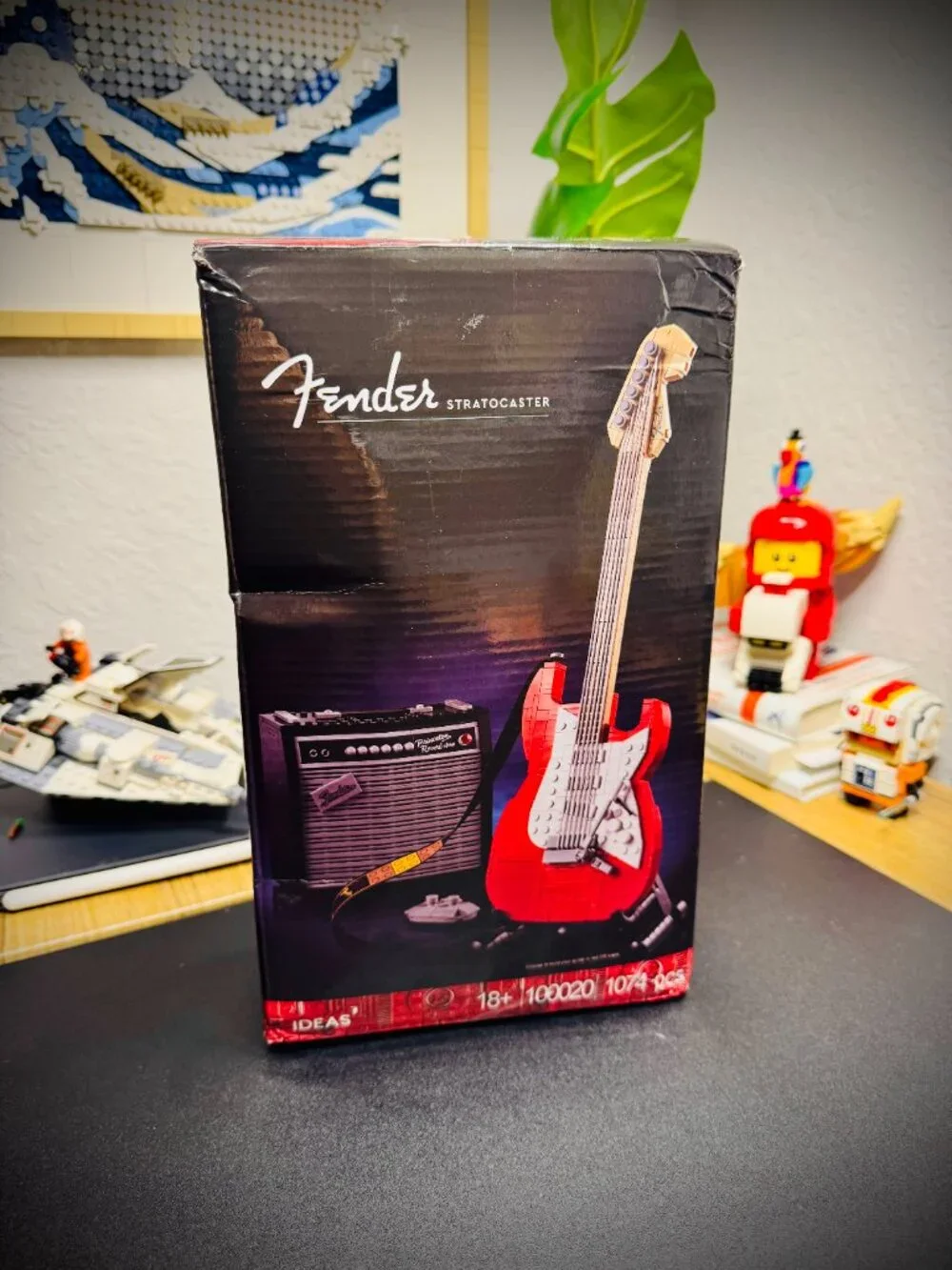 RETIRED Fender Stratocaster 21329 | Premium LEGO Compatible Set